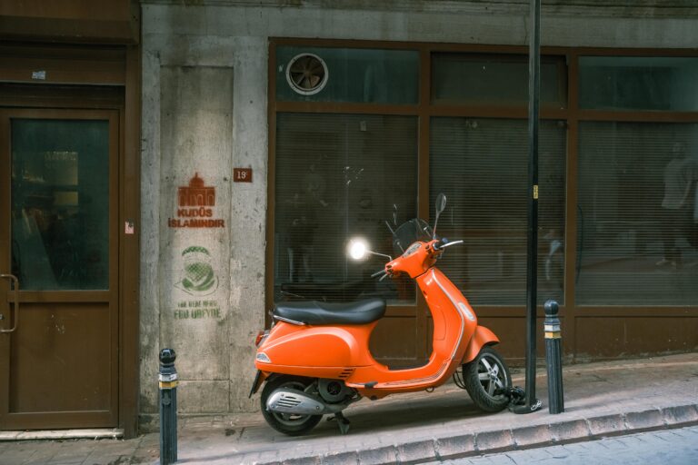 deelauto of deelscooter